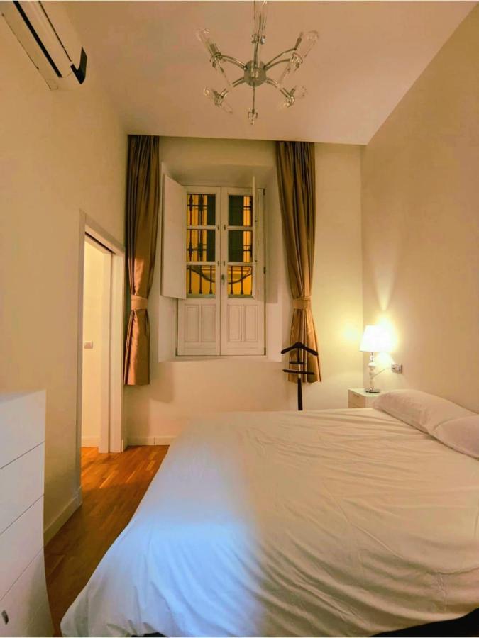 Apartamento Spinola Home Seville Ngoại thất bức ảnh